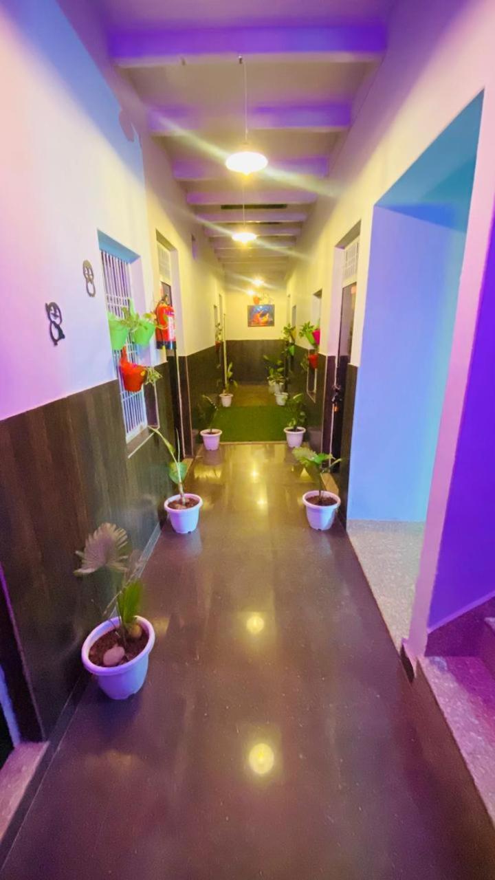 Ram Paying Guest House & Hostel Near By Krishna Janmabhoomi ماثورا المظهر الخارجي الصورة