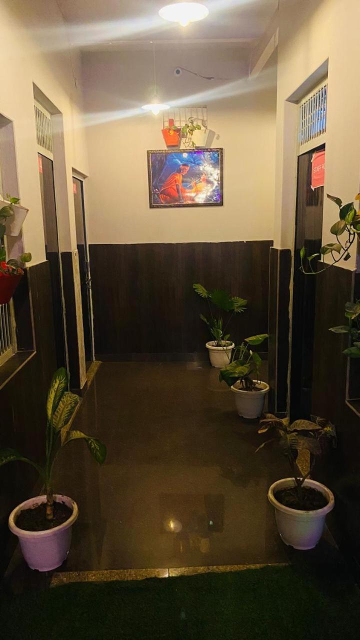 Ram Paying Guest House & Hostel Near By Krishna Janmabhoomi ماثورا المظهر الخارجي الصورة